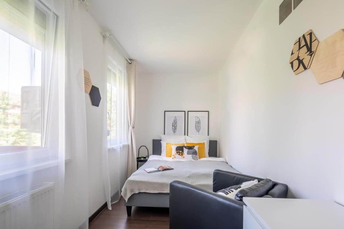 Sunny Balcony - Cute And Cozy Lägenhet Budapest Exteriör bild